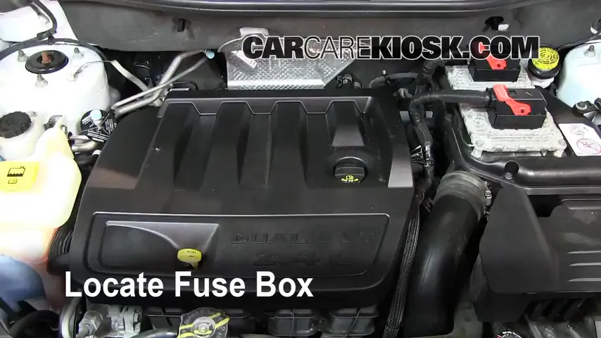 2011 Jeep Compass 2.4L 4 Cyl. Fuse (Engine) Replace